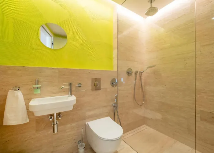 Daire Holesovice Luxury *