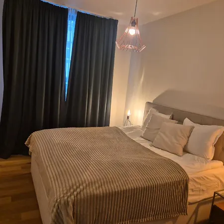 Lejlighed Holesovice Luxury