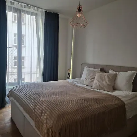 Holesovice Luxury Apartment Prag