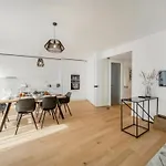 Apartment Holesovice Luxury